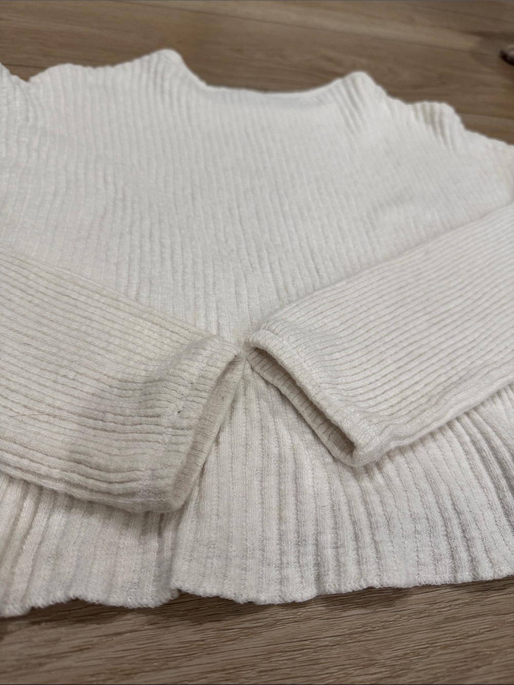 Billabong Ribbed Cropped Top - Picture 5 of 5